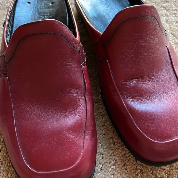SOLD! Mephisto red mules - Picture 10 of 13